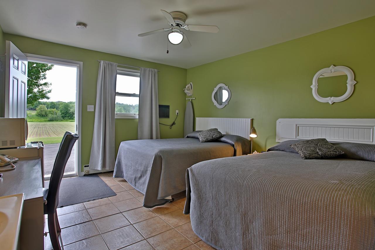 Motel Exquise Coaticook Buitenkant foto