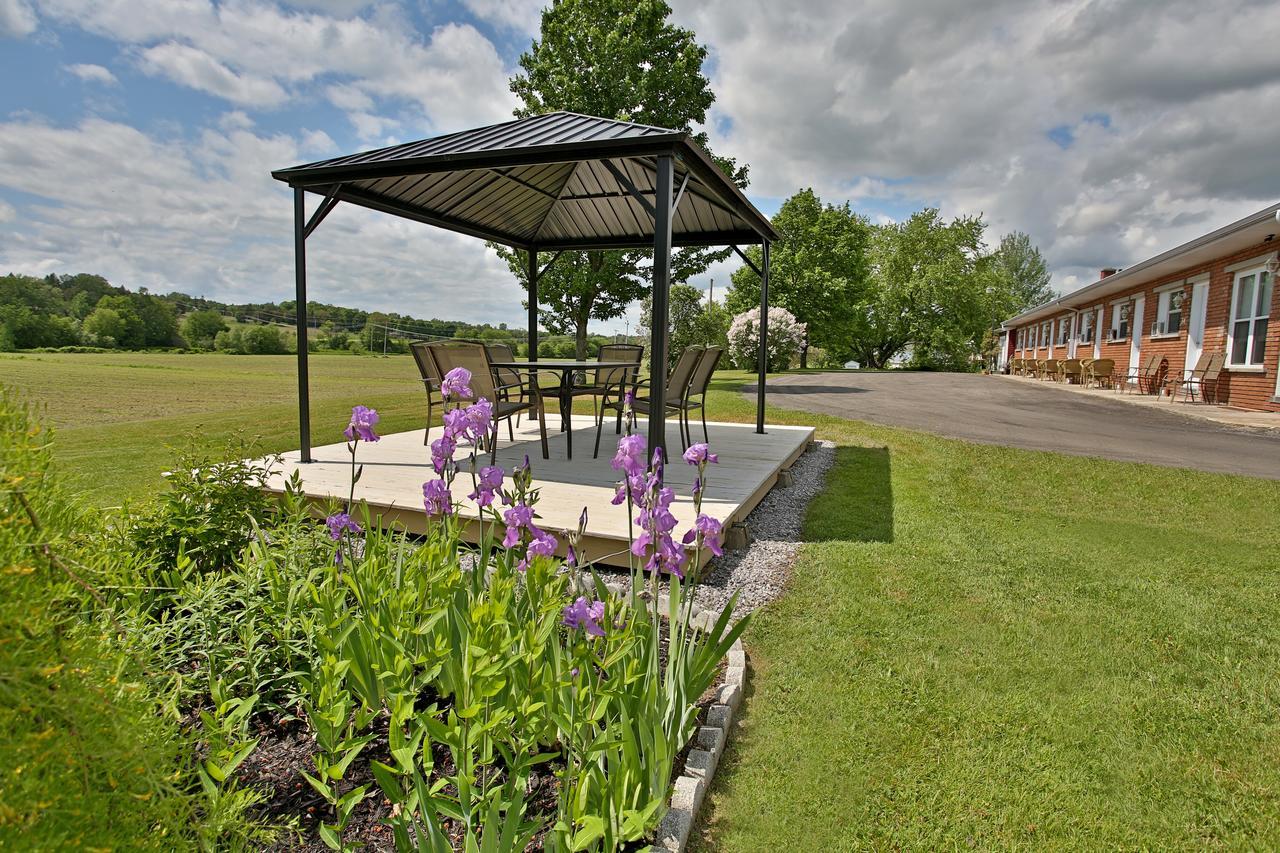 Motel Exquise Coaticook Buitenkant foto